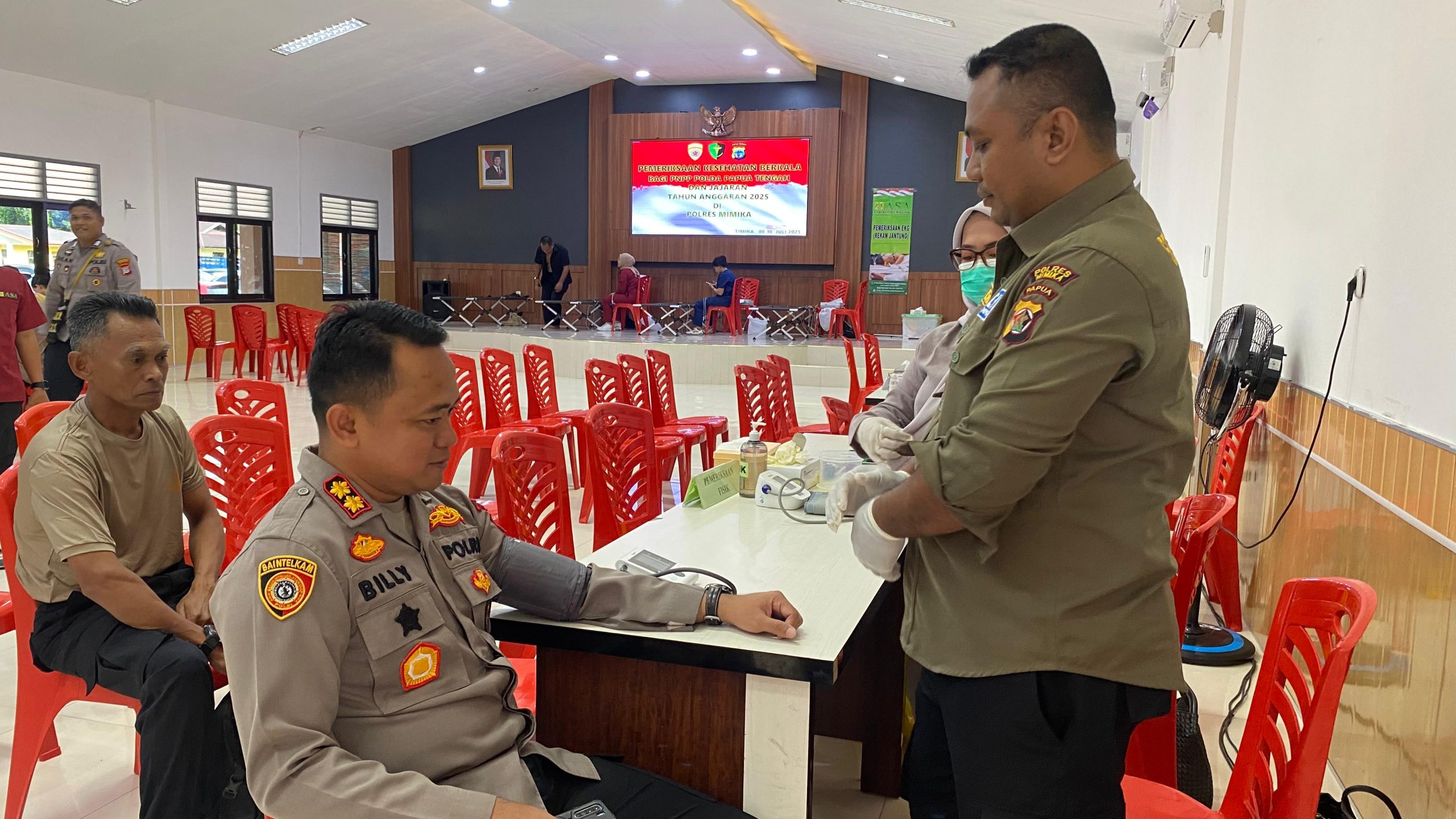 Pelaksanaan Pemeriksaan Kesehatan Berkala PNPP Polres Mimika Tahun 2025.