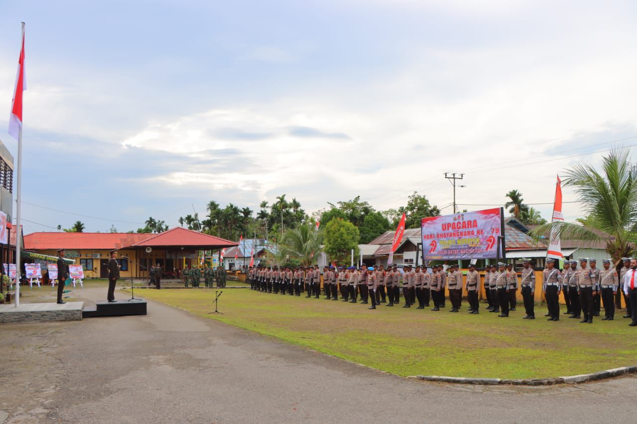 Kapolres Pimpin Upacara Hari Bhayangkara Ke 79 Tahun 2025 Di Polres Waropen.