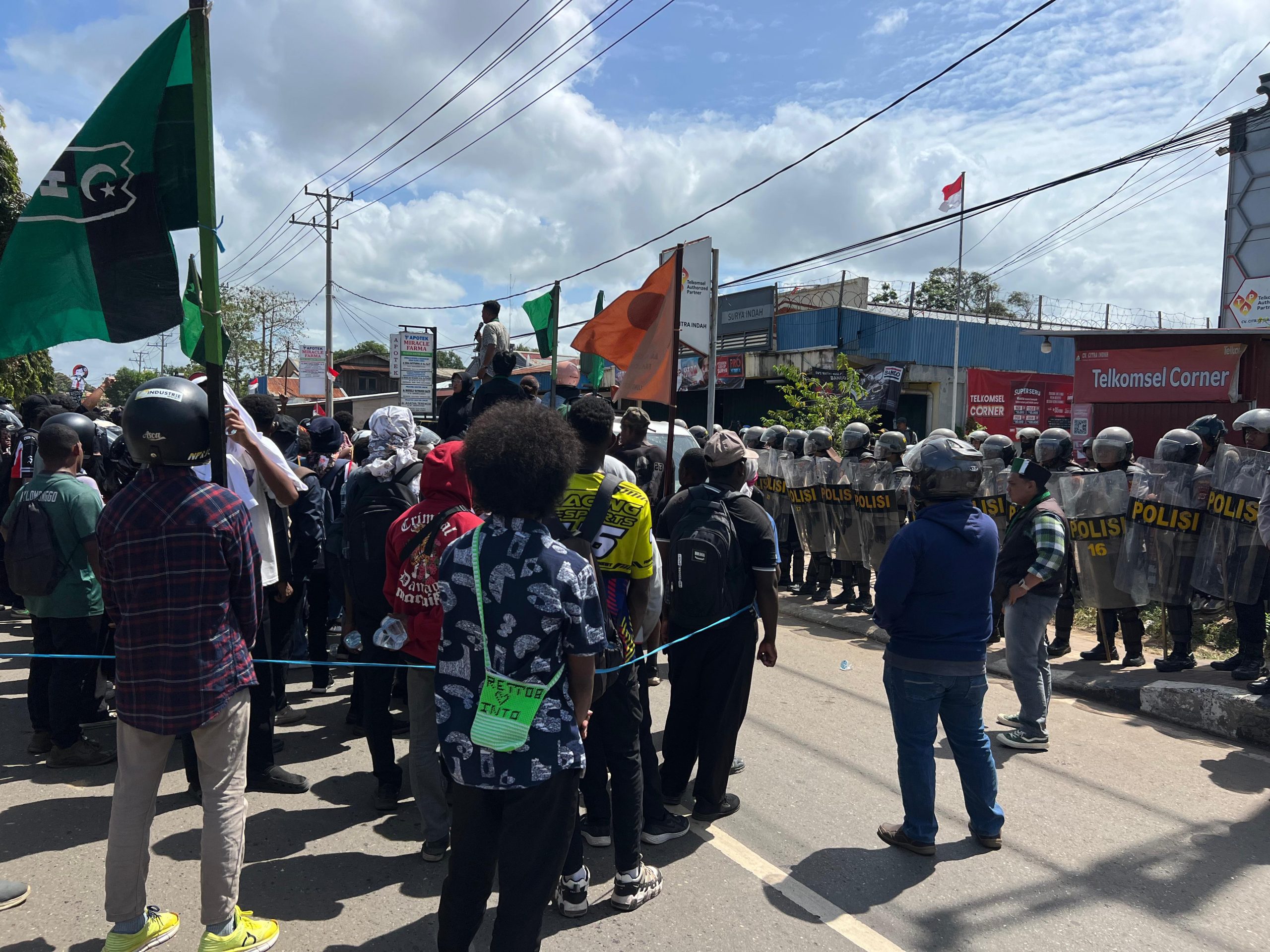 Polres Merauke Kawal Aksi Unjuk Rasa Jilid II Dampak Gangguan Jaringan Internet di Kabupaten Merauke