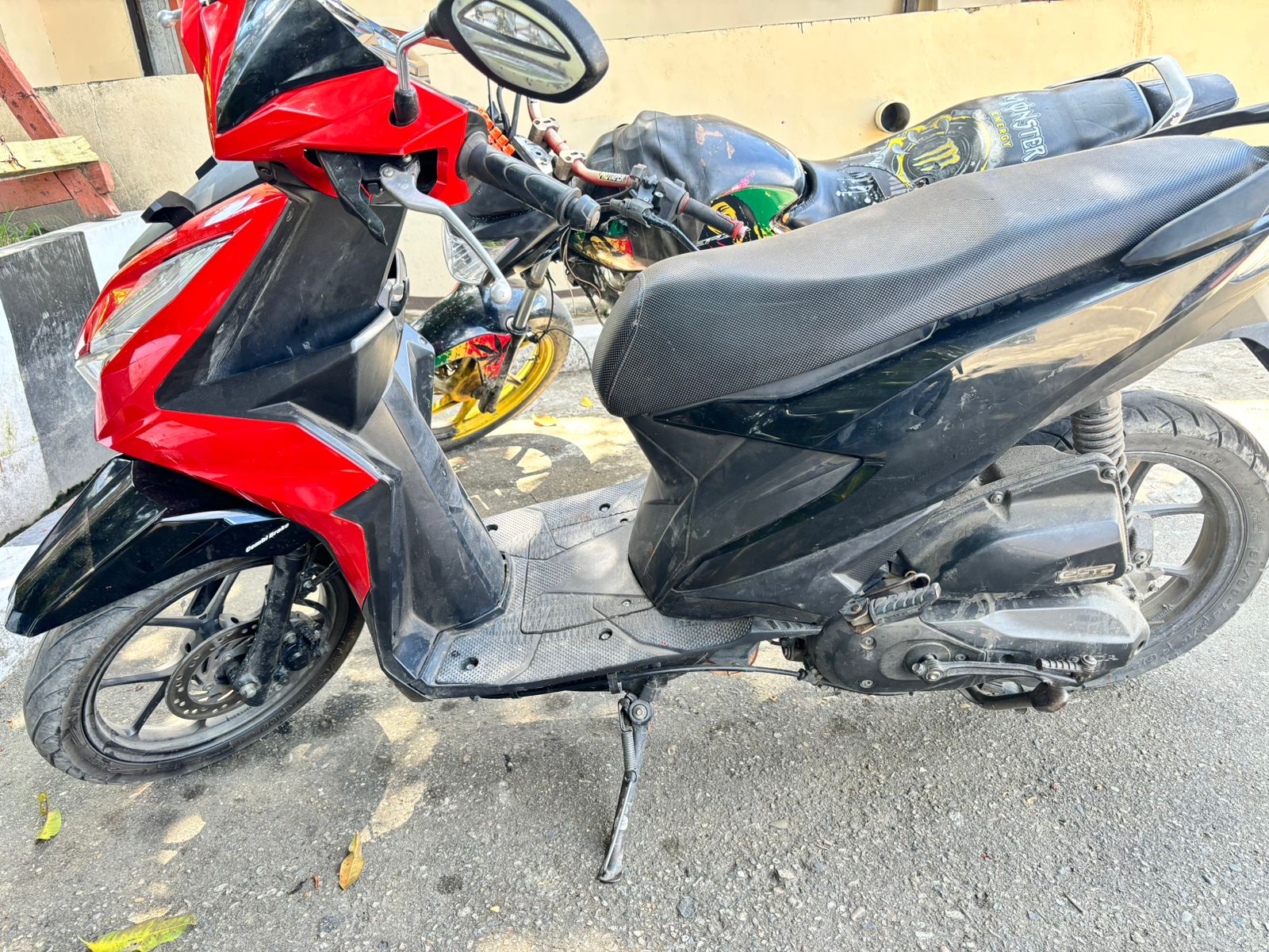Polres Nabire berhasil amankan sepeda motor hasil tindak pidana curas di pasar karang tumaritis.