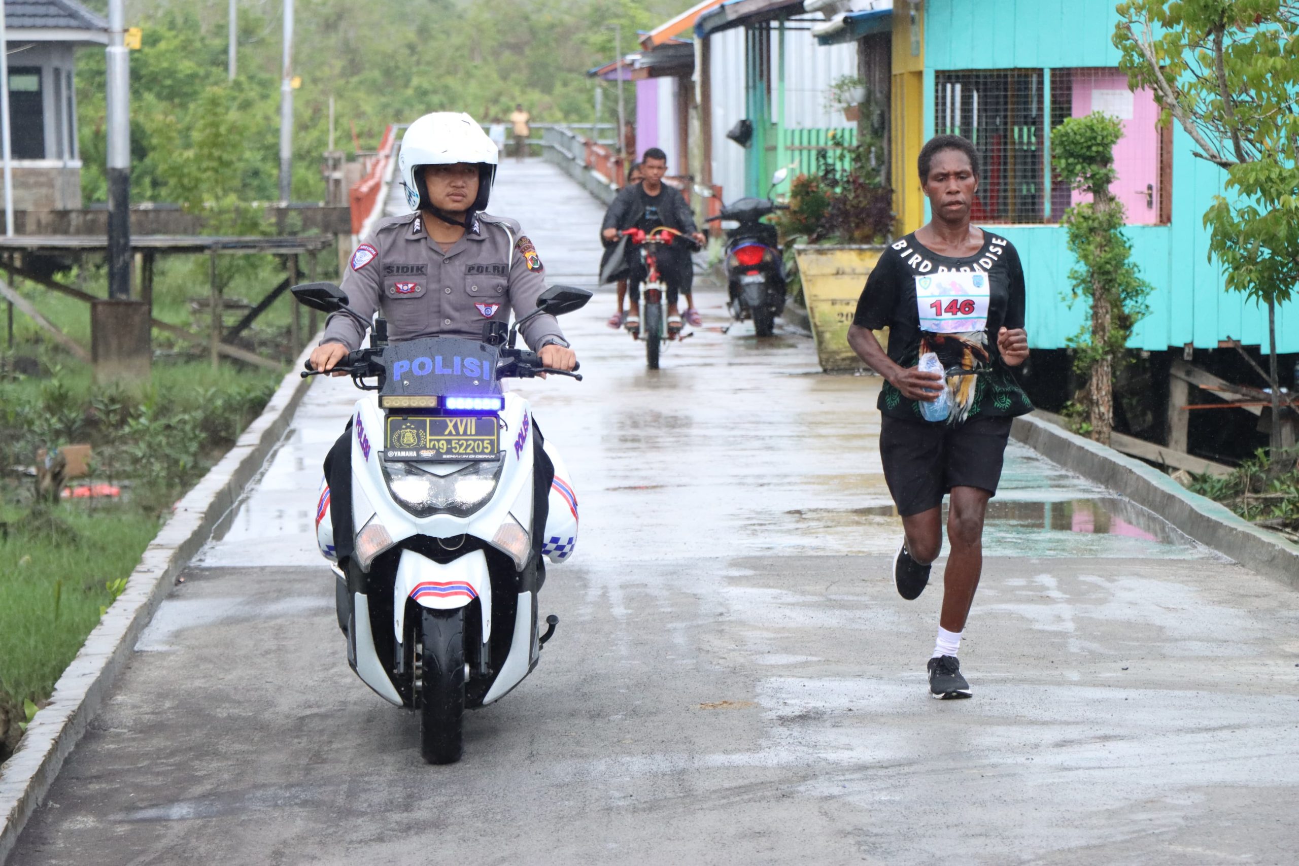 60 Personil Polres Asmat Amankan Rangkaian Lomba Lari Atletik 10KM, 7KM, 5KM dan 200 Mater