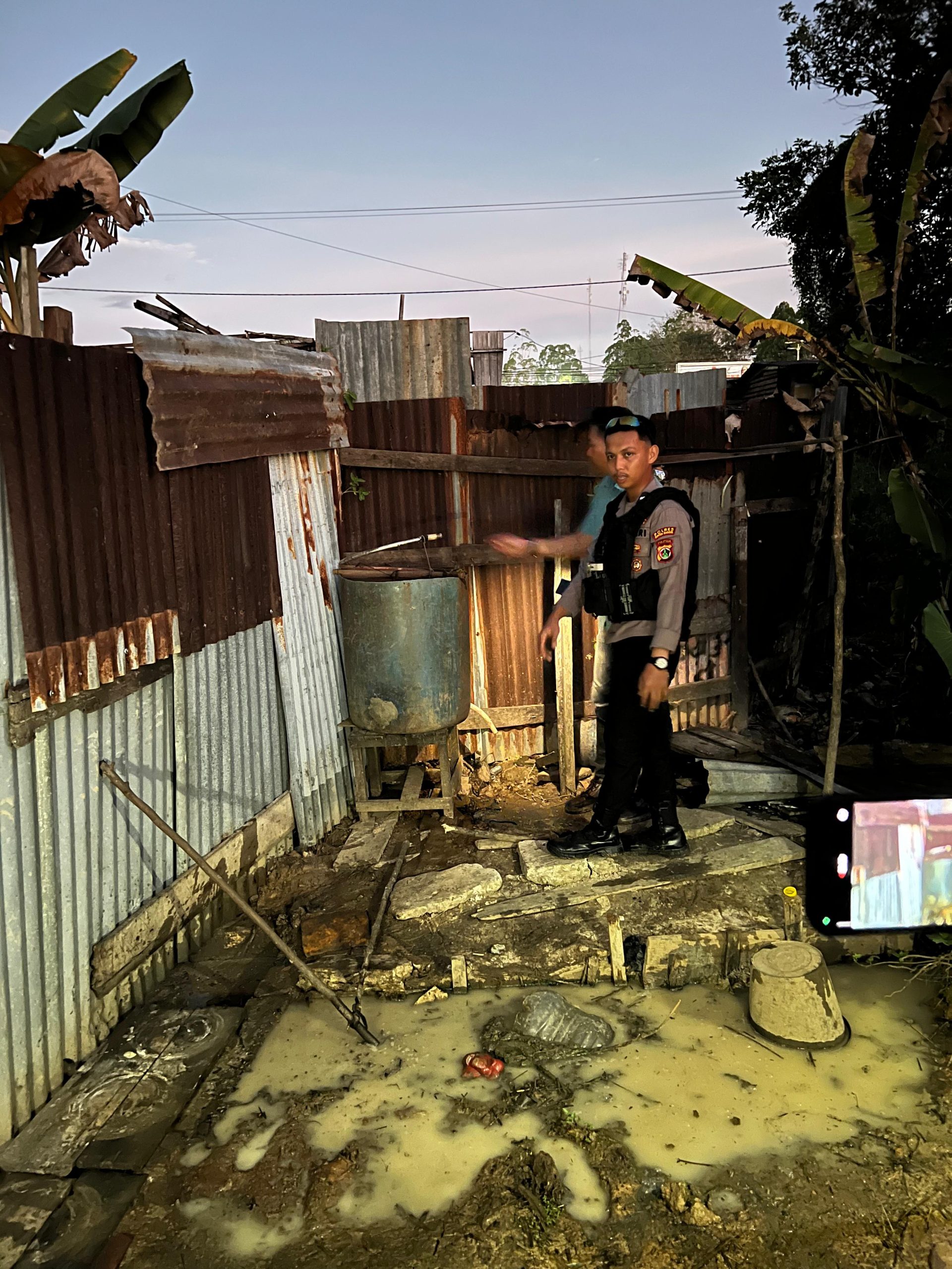 Sat Resnarkoba Polres Boven Digoel Laksanakan Kegiatan Razia Miras Dan Himbauan Di Pelabuhan Tanah Merah Jelang Psu