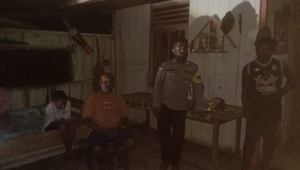 Anak Hanyut di Laut Aruri Supiori, Ditemukan Selamat Setelah Pencarian Semalaman