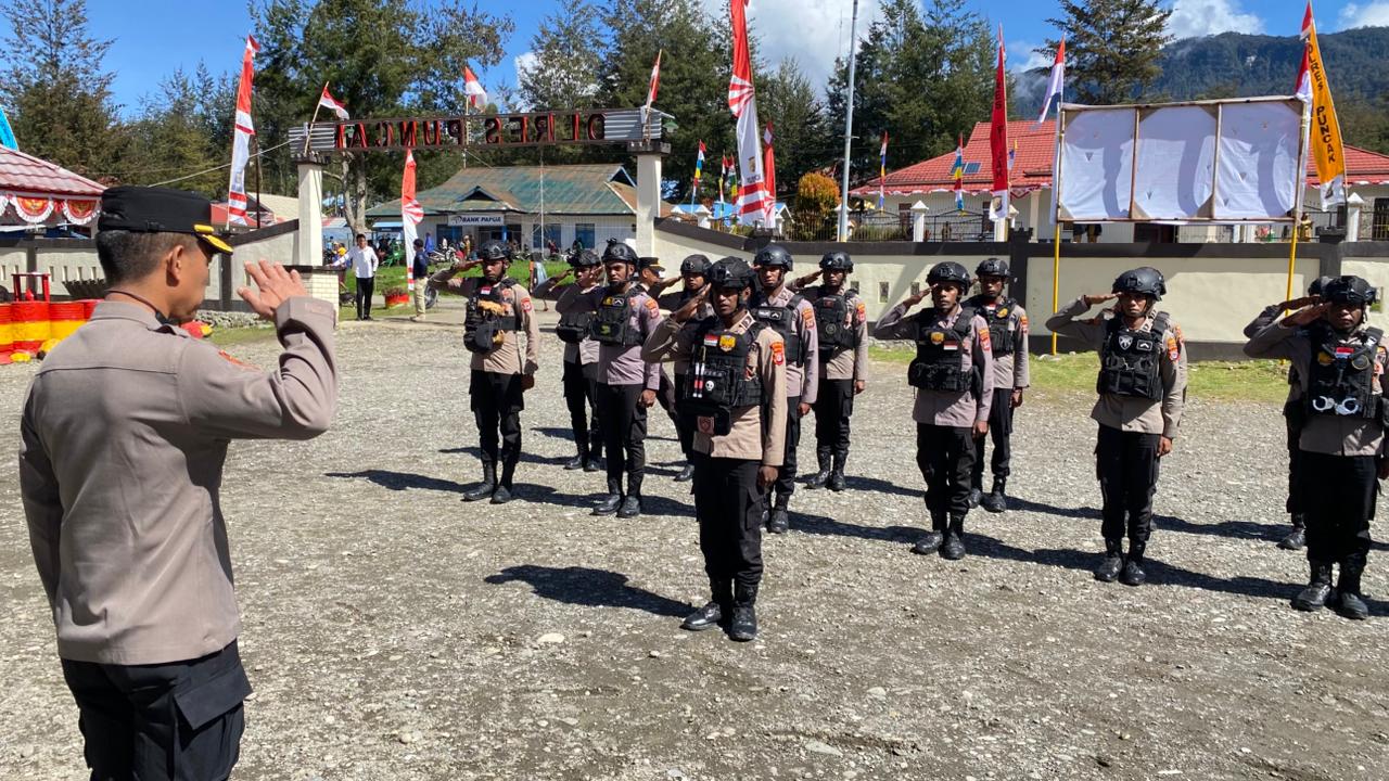 Penerimaan dan Pengenalan Lingkungan Bintara Remaja Angkatan 52 di Polres Puncak