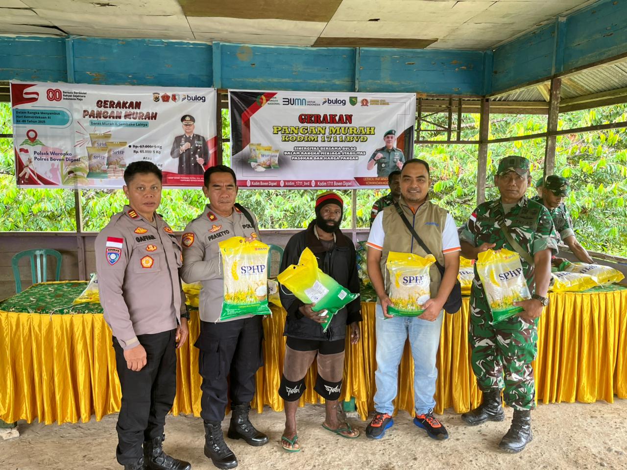 Polres Boven Digoel Gelar Gerakan Pangan Murah di Distrik Waropko untuk Jaga Stabilitas Harga Beras