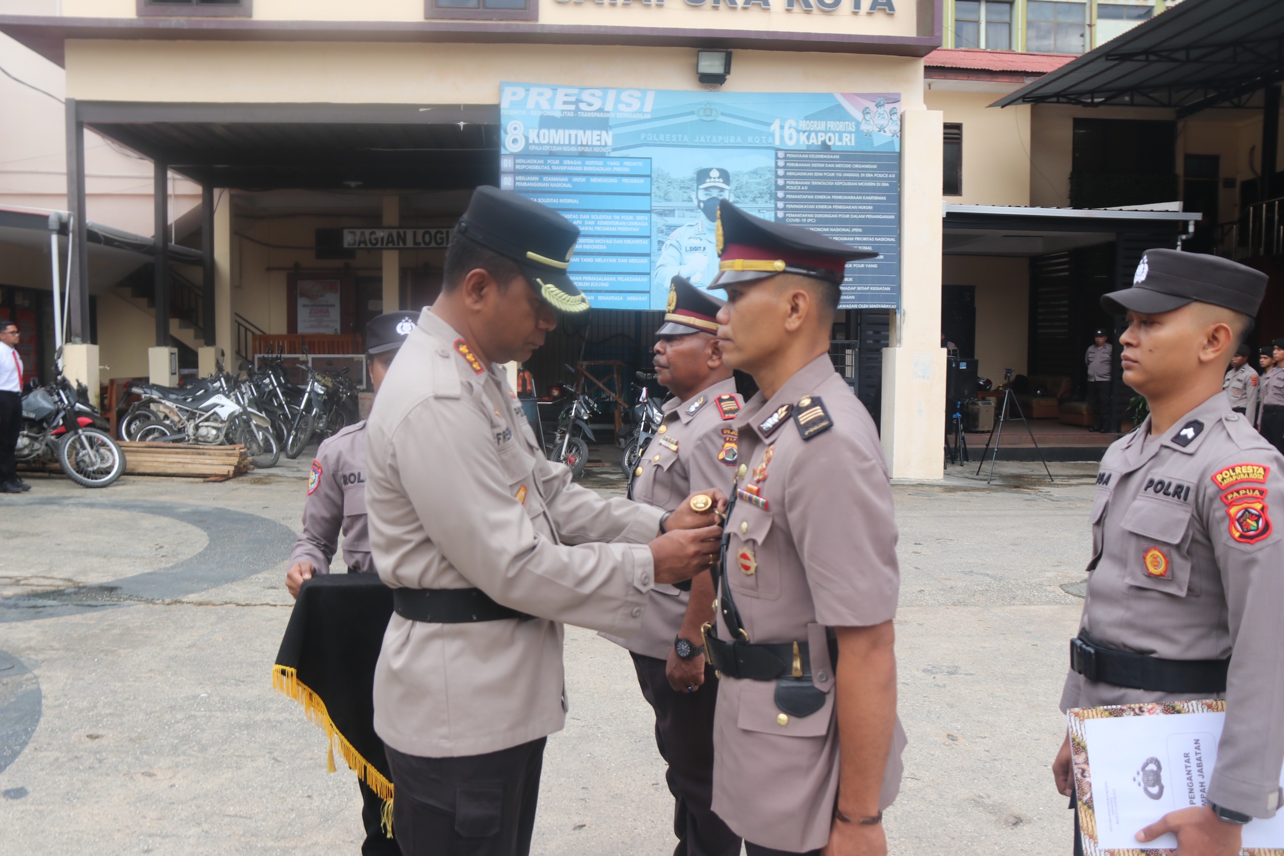 ‎Kapolresta Pimpin Sertijab Kapolsek Jayapura Utara, Ini Harapannya