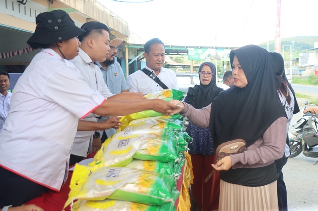 Polres Jayapura Gelar Gerakan Pangan Murah di Doyo Baru
