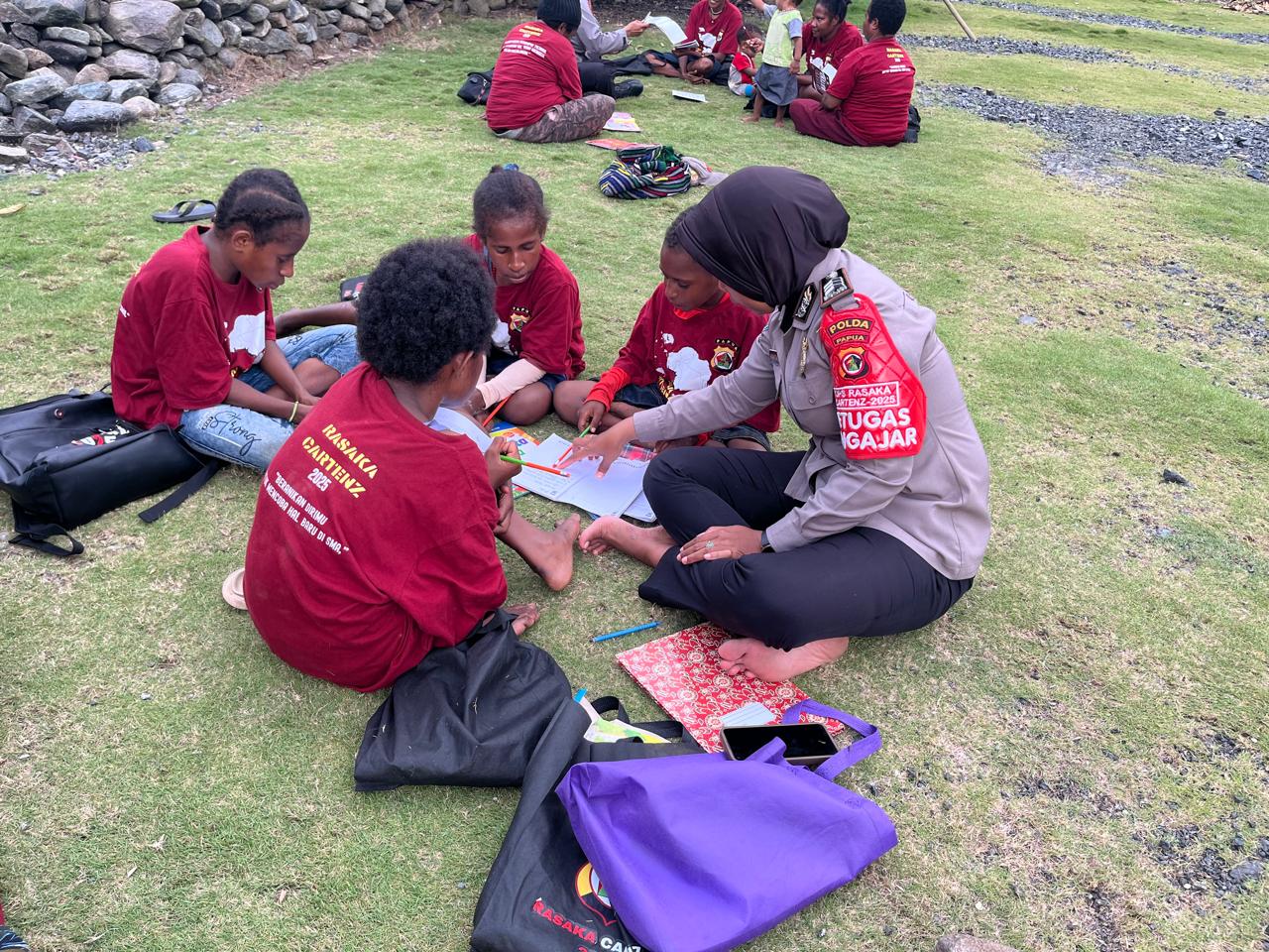 Subsatgas Si-Ipar Polres Jayapura Hadir di Kompleks Bahtera Hebron Doyo Baru, Beri Edukasi dan Pendampingan Warga