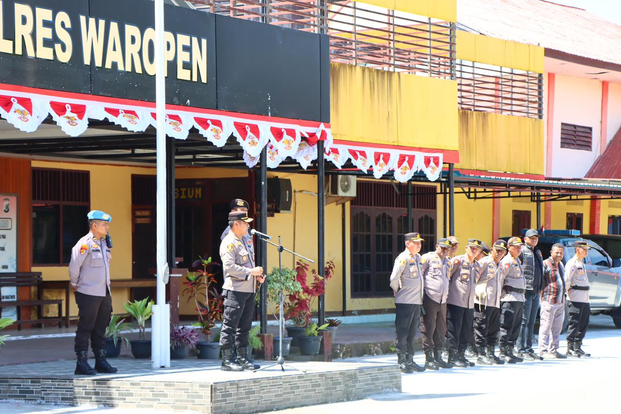 Kapolres Waropen Pimpin Apel Siaga Antisipasi Perkembangan Sitkamtibmas