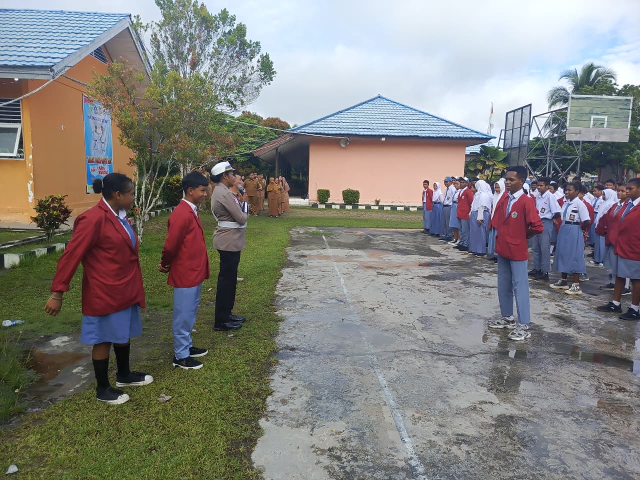 Satlantas Polres Keerom Sambangi Sekolah, Edukasi Tertib Berlalu Lintas Sejak Dini