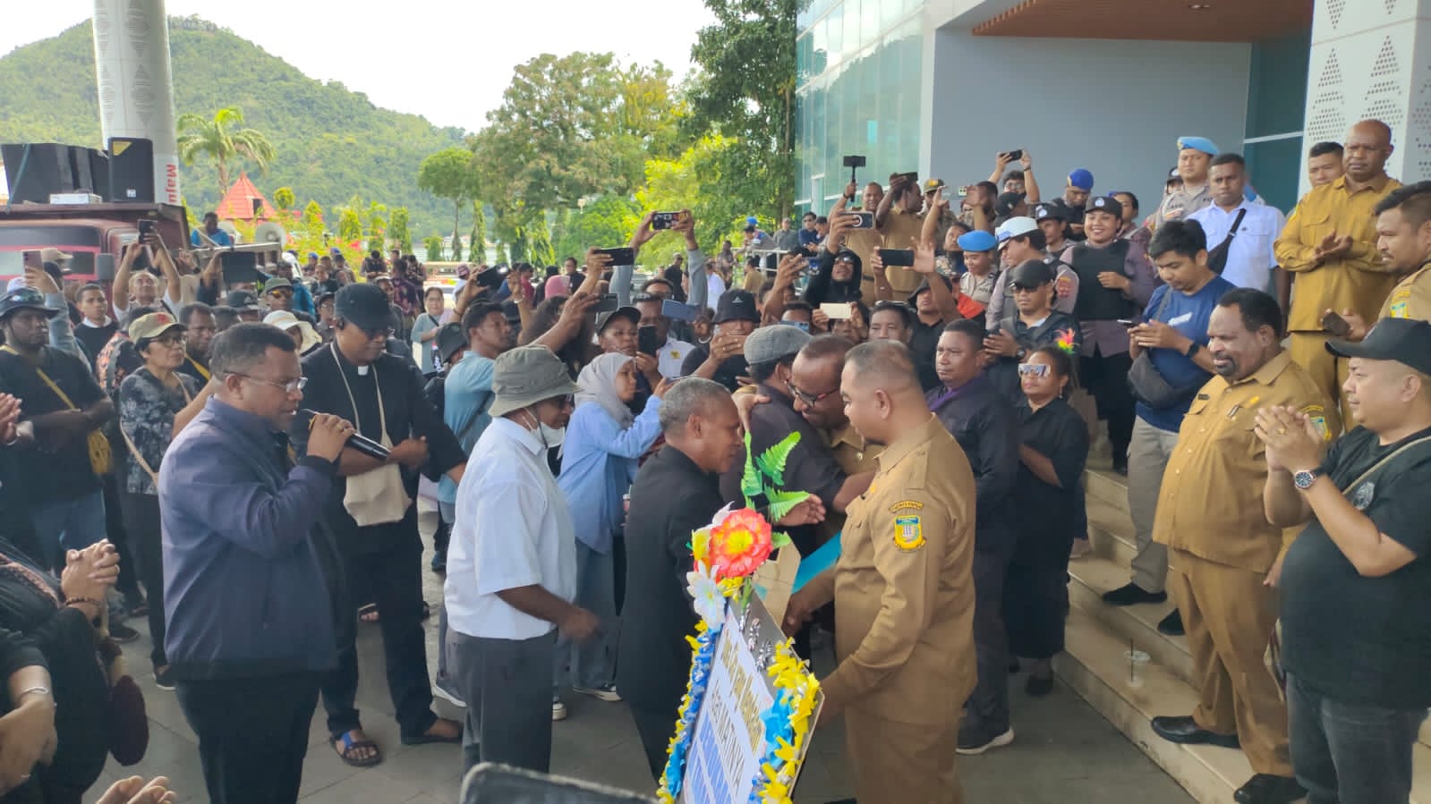 Polda Papua Pastikan Kondusivitas Aksi Demo Damai Simpatisan Salah Satu Paslon Gub dan Wagub Papua