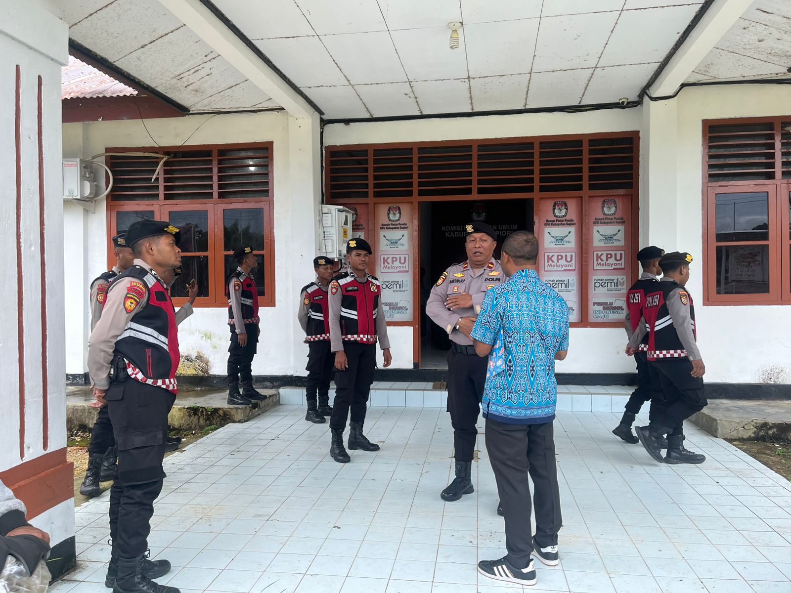 Jelang Sidang Putusan MK Gubernur dan Wakil Gubernur Papua, Polres Supiori Gelar Patroli