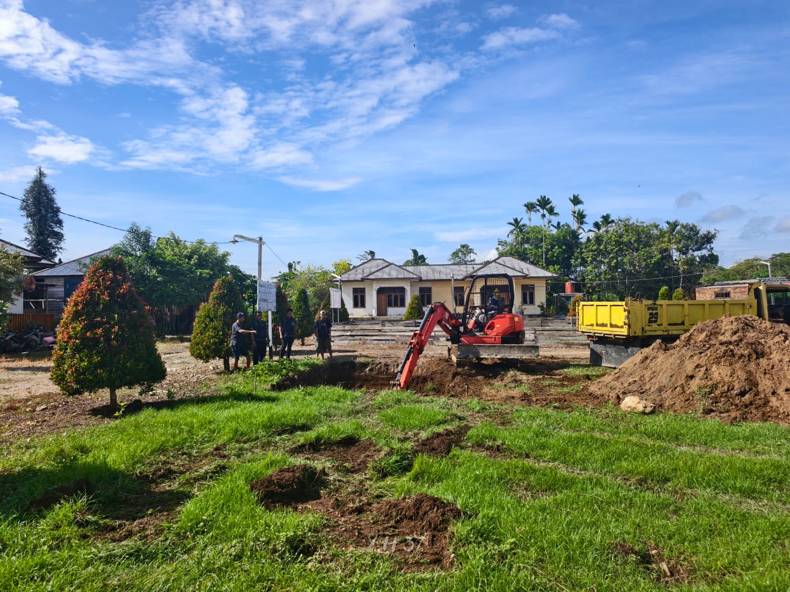 Polsek Bonggo Manfaatkan Halaman Belakang untuk Pembuatan Kolam Ikan, Dukung Ketahanan Pangan dan Ekonomi Warga