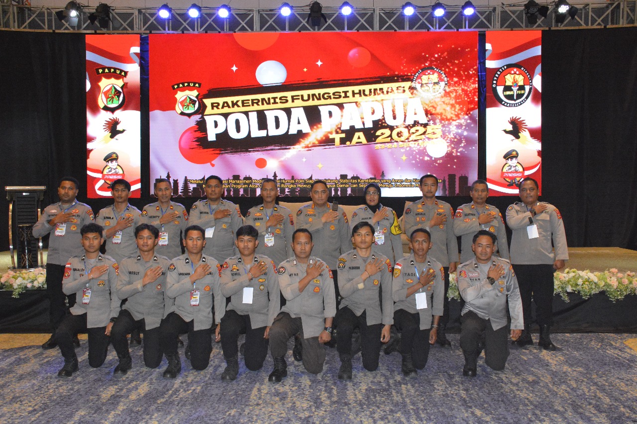 Kabid Humas Polda Papua Resmi Tutup Rakernis Humas Polda Papua T.A. 2025