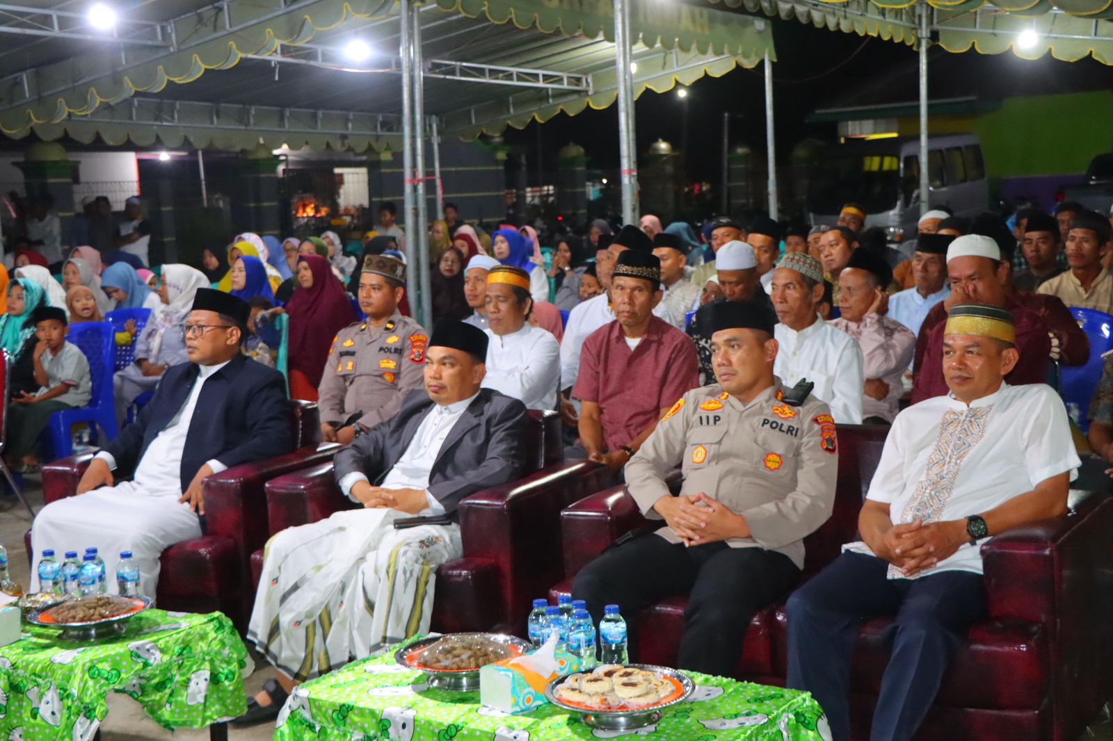 Kapolres Waropen Hadiri Maulid Nabi Muhammad SAW 1447 H Kerukunan Keluarga Daerah Barru di Masjid At-Taqwa Urfas