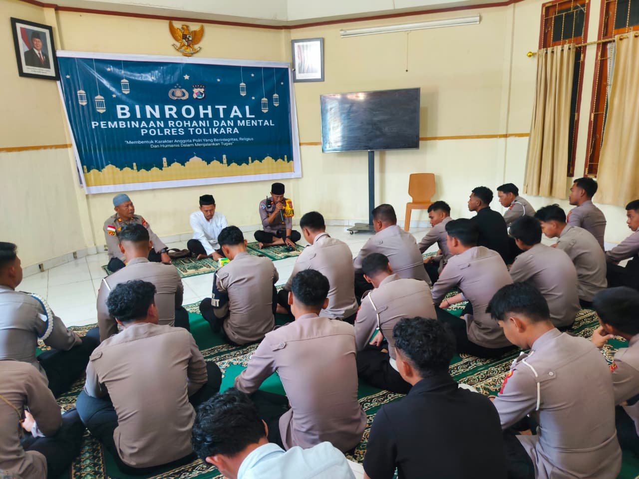 Binrohtal Polres Tolikara: Perkuat Iman, Tumbuhkan Integritas, dan Terapkan Pelayanan Humanis Religius