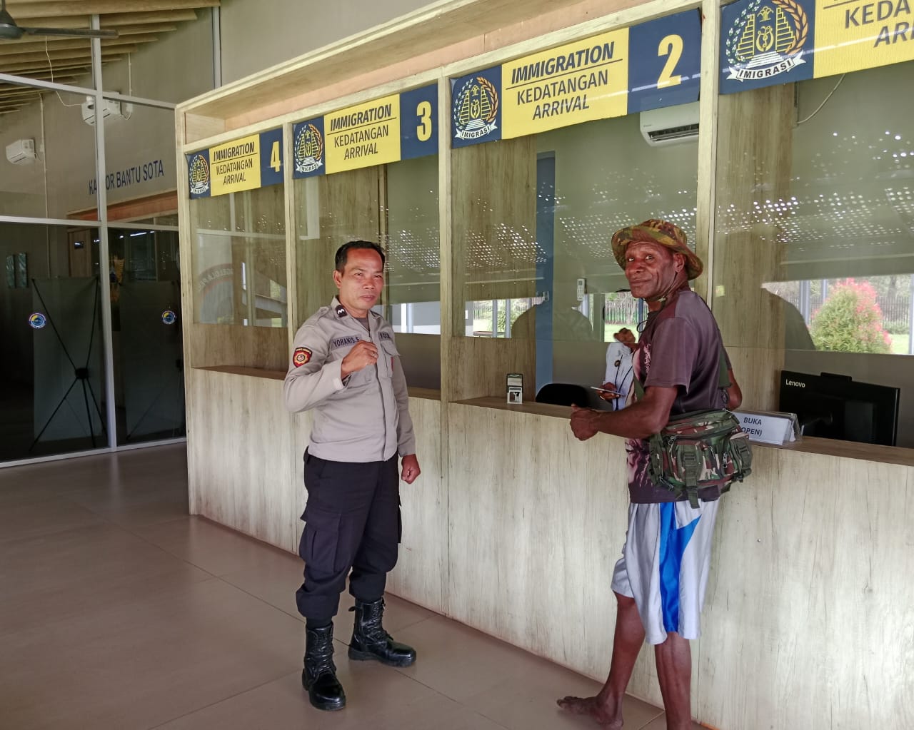 Polsubsektor Sota Laksanakan Pemeriksaan Pelintas Batas di PLBN Sota, Perkuat Pengawasan Wilayah Perbatasan RI–PNG