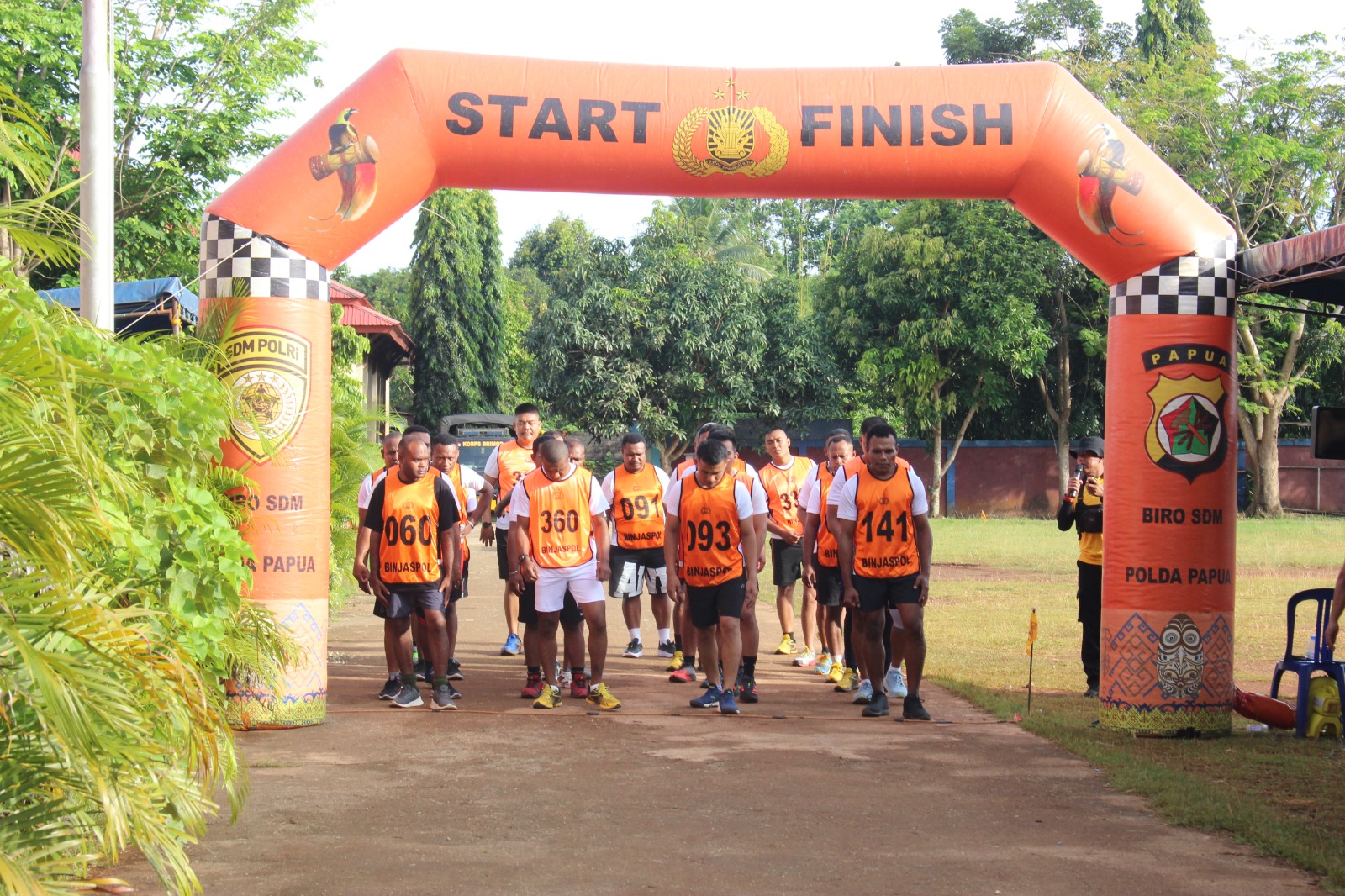 Polda Papua Pastikan Kesiapan Fisik Peserta Seleksi Alih Golongan Lewat Uji Kesamaptaan Jasmani