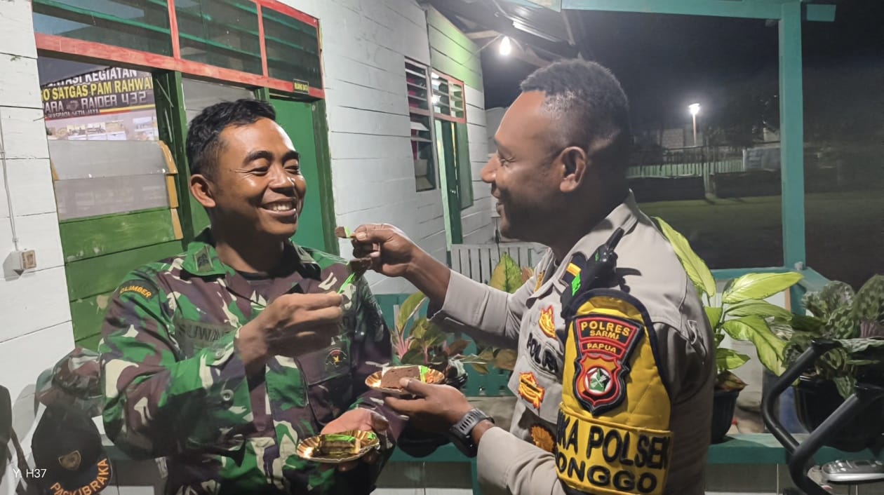 Polsek Bonggo Beri Kejutan Spesial untuk Koramil 1712-06 Bonggo di HUT TNI ke-80, Wujudkan Sinergitas TNI–Polri