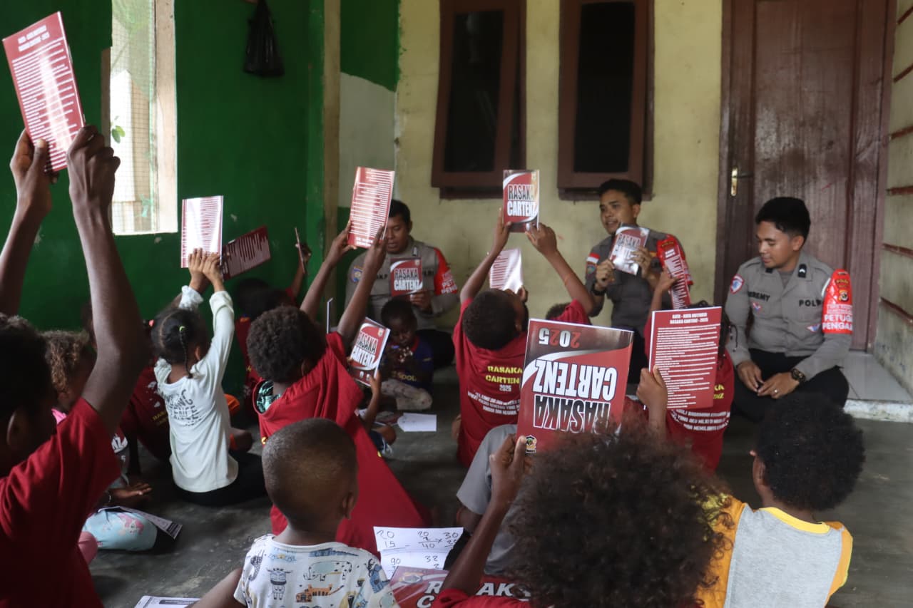 Satgas Si Ipar Polres Yahukimo Hadirkan Kecerian Belajar Bagi Anak-Anak
