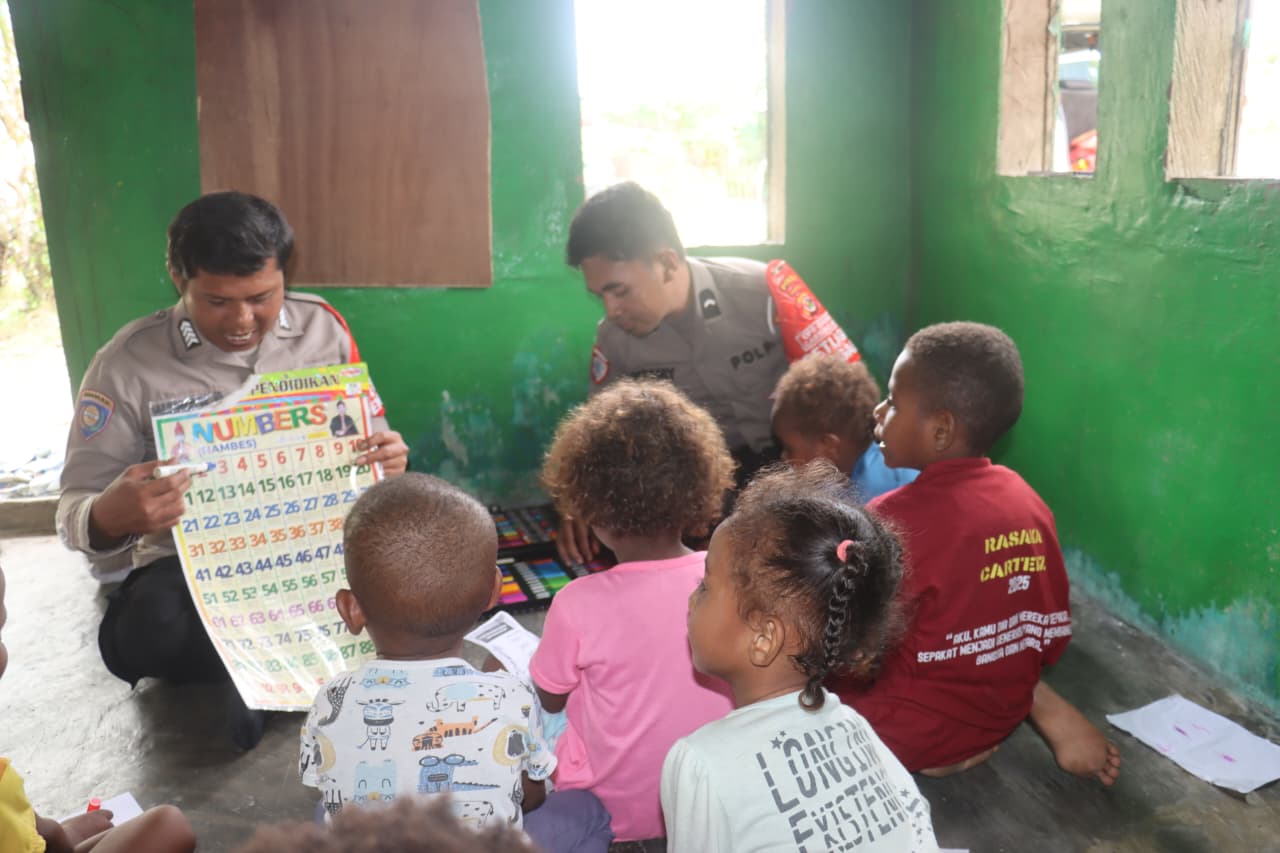 Satgas Si Ipar Polres Yahukimo Kembali Melakukan Kelas Ceria