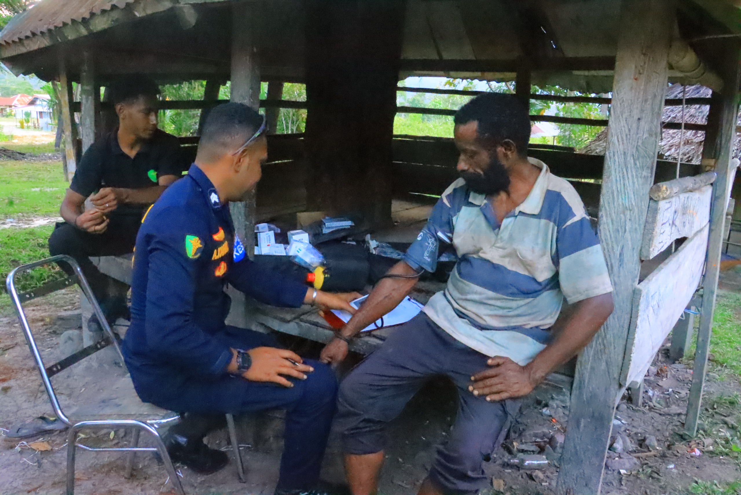 Peduli Sesama, Subsatgas Keladi Sagu Terus Laksanakan Pelayanan Kesehatan Gratis bagi Warga Sakit