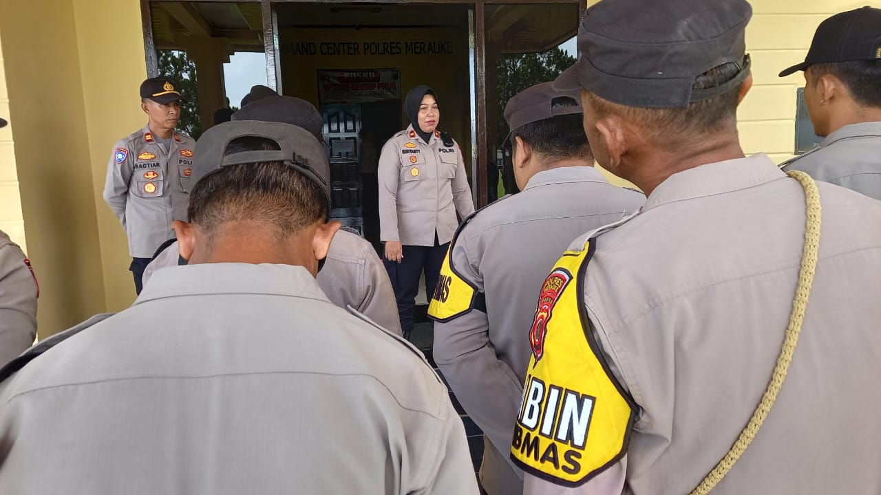 Wakapolres Merauke Berikan Arahan Kepada Para Bhabinkamtibmas agar segera aktifkan Poskamling