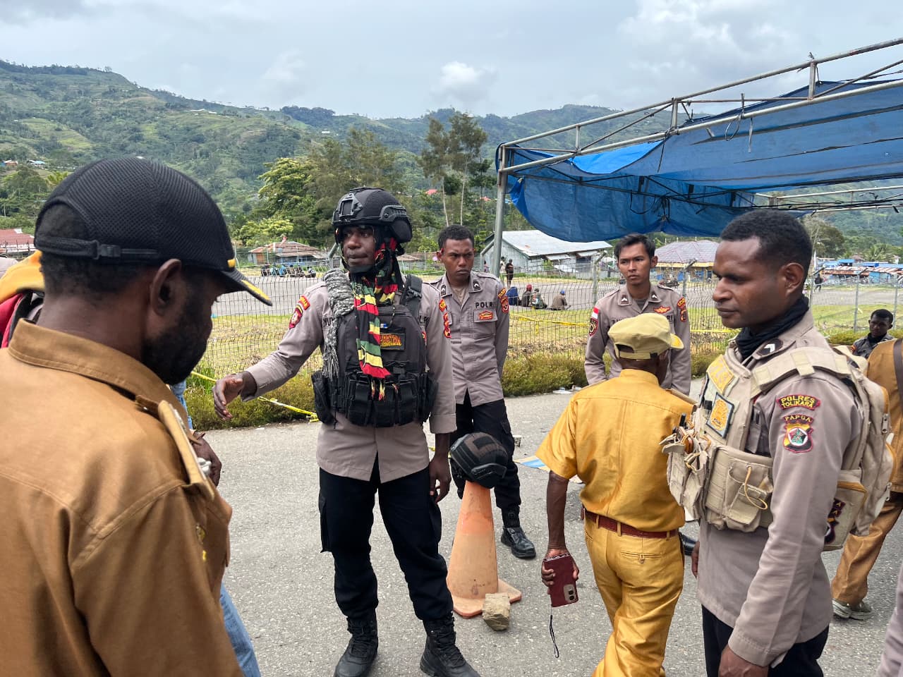 Di Hari Ke-13 Penyaluran Dana Desa Tahap I Tahun 2025, Polres Tolikara Pastikan Situasi Aman Dan Kondusif