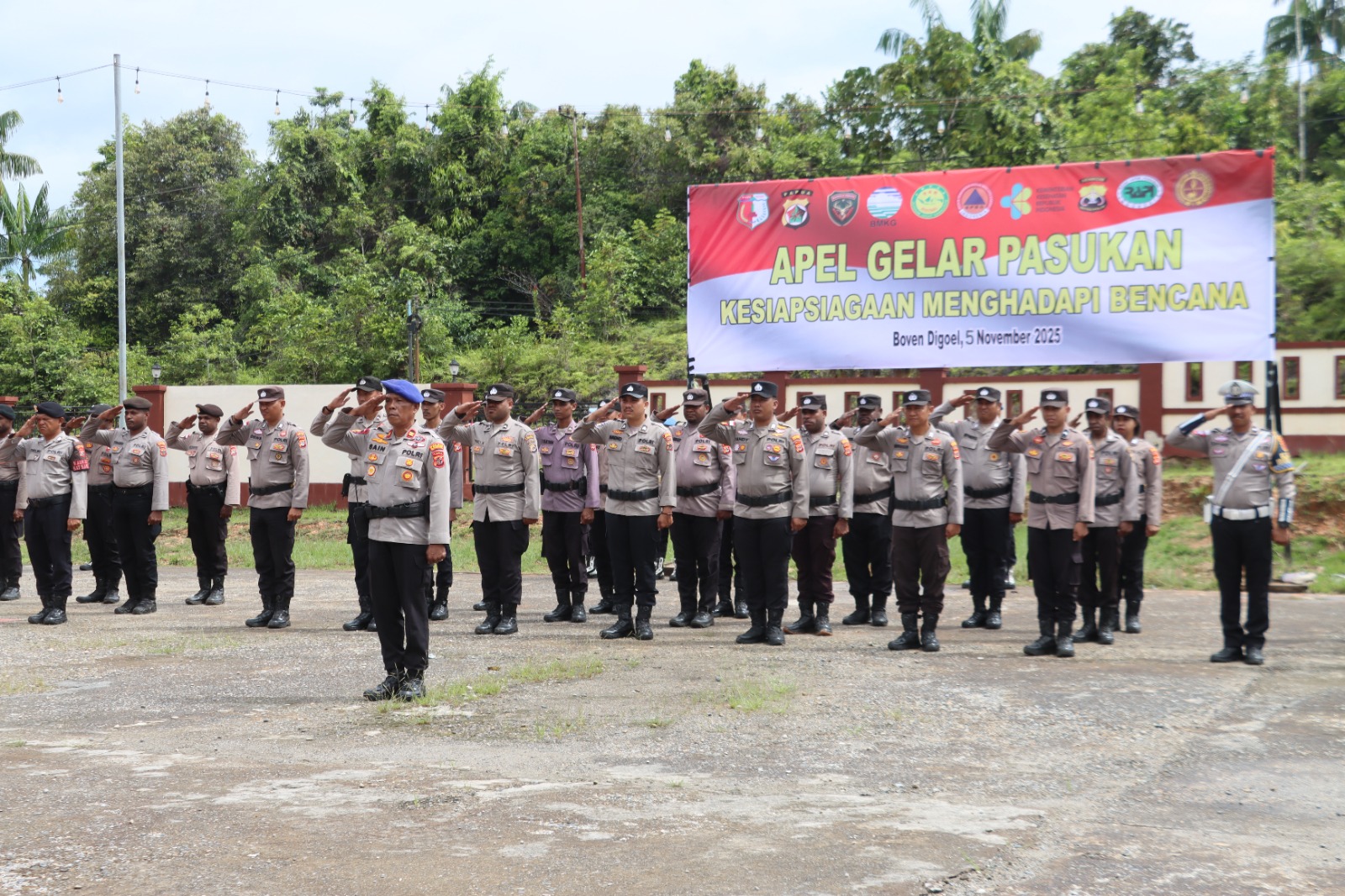 Apel Gelar Pasukan Siaga Bencana Polres Boven Digoel