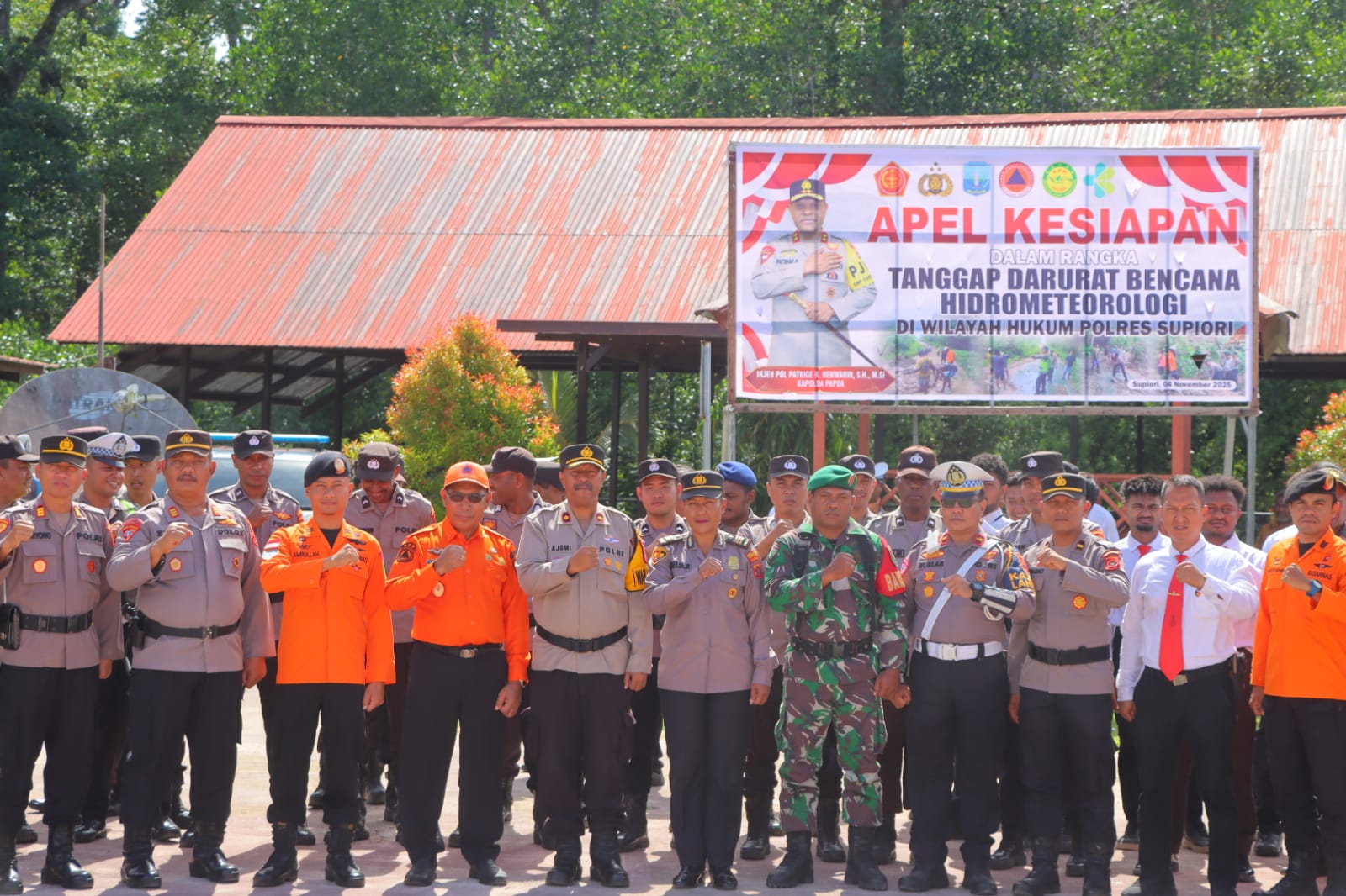 Polres Supiori Laksanakan Apel Kesiapan Dalam Rangka Tanggap Darurat Bencana Hidrometeorologi