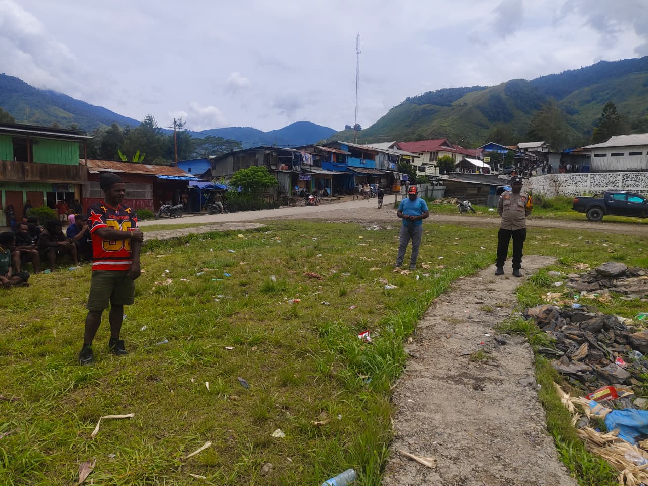 Polres Tolikara Laksanakan Problem Solving Terkait Permasalahan Perempuan Secara Kekeluargaan