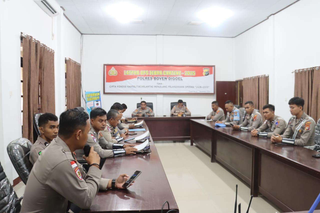 Polres Boven Digoel Gelar Latpraops Zebra Cartenz 2025: Tekankan Edukasi Humanis dan Kesiapan Personel Jelang Operasi