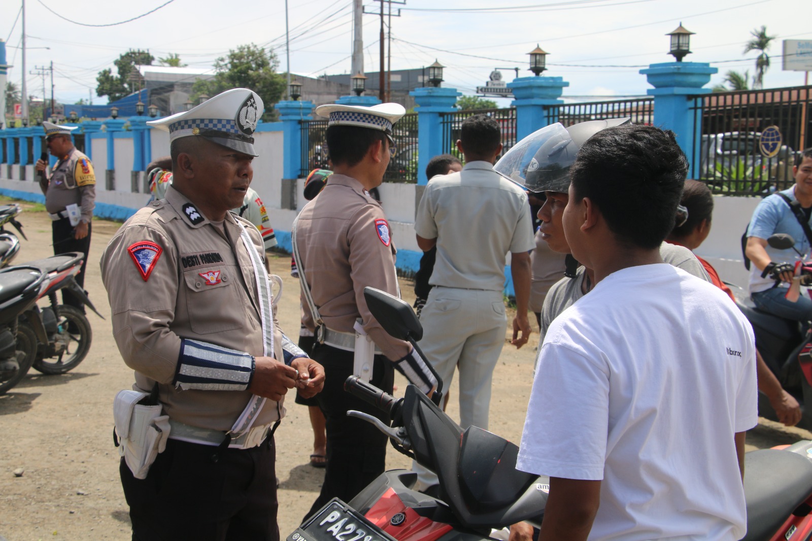 Operasi Zebra Cartenz 2025: Puluhan Pelanggar Terjaring di Depan Kantor Perhubungan Doyo Baru