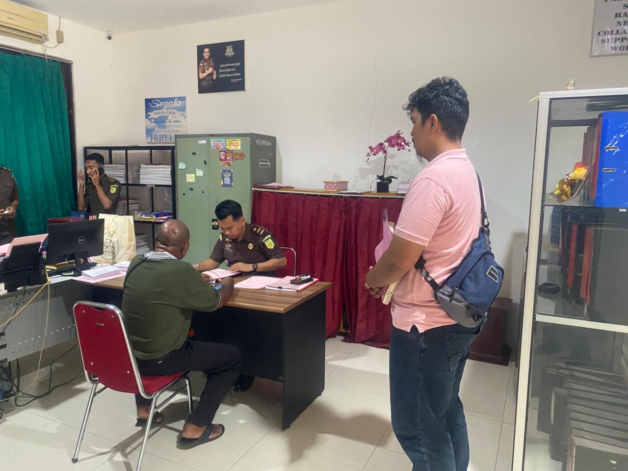 Polres Biak Limpahkan Tersangka Kasus Penganiayaan ke Kejaksaan Negeri