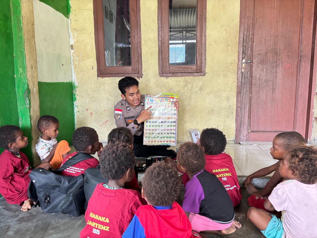 Satgas Si Ipar Polres Yahukimo Kembali Melakukan Kelas Ceria