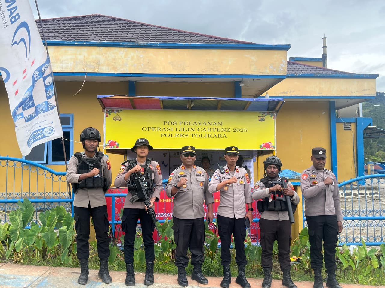 Hari Pertama Operasi Lilin Cartenz, Polres Tolikara Laksanakan Piket Pos Pelayanan dan Patroli di Seputaran Kota Karubaga