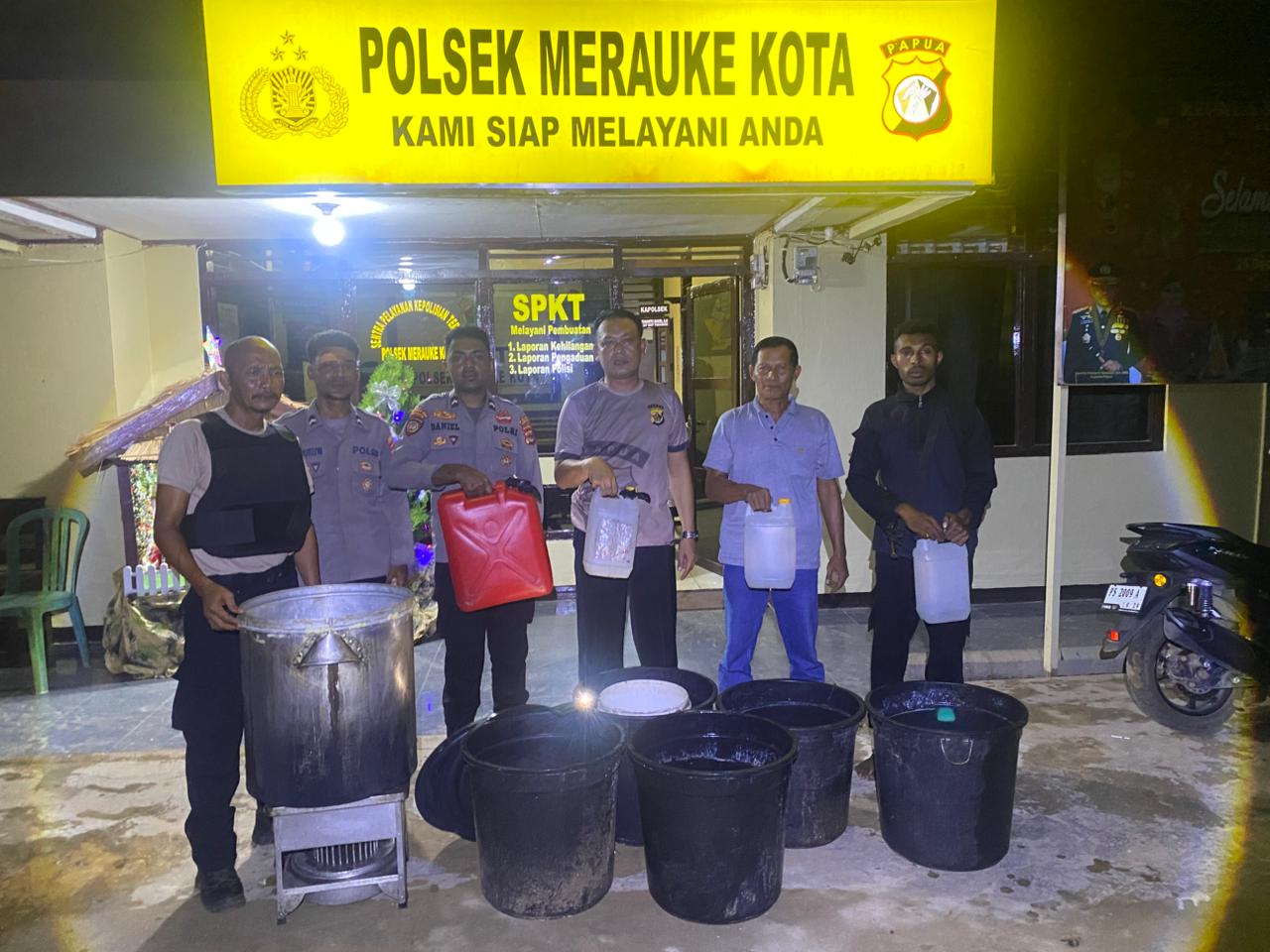 Polsek Merauke Kota Gerebek Rumah Produksi Miras Lokal Jenis Sopi