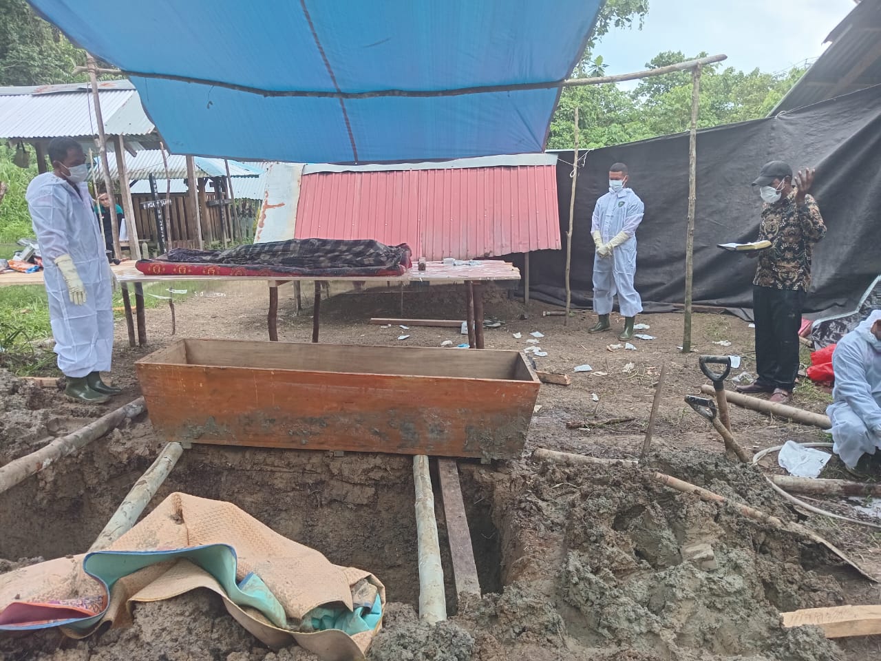 Wakapolsek Bonggo Pimpin Pengamanan Ekshumasi dan Otopsi Jenazah di Kampung Rotea