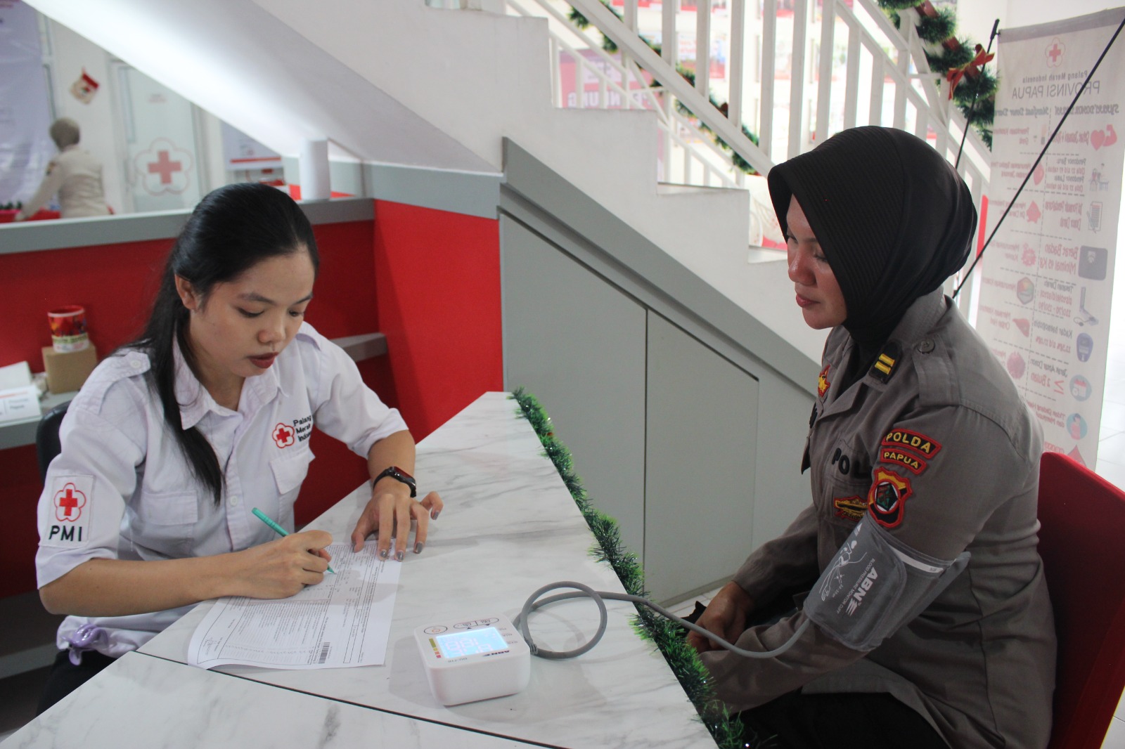 Peringati HUT Ke-72 Puslabfor Bareskrim Polri, Bidlabfor Polda Papua Gelar Donor Darah