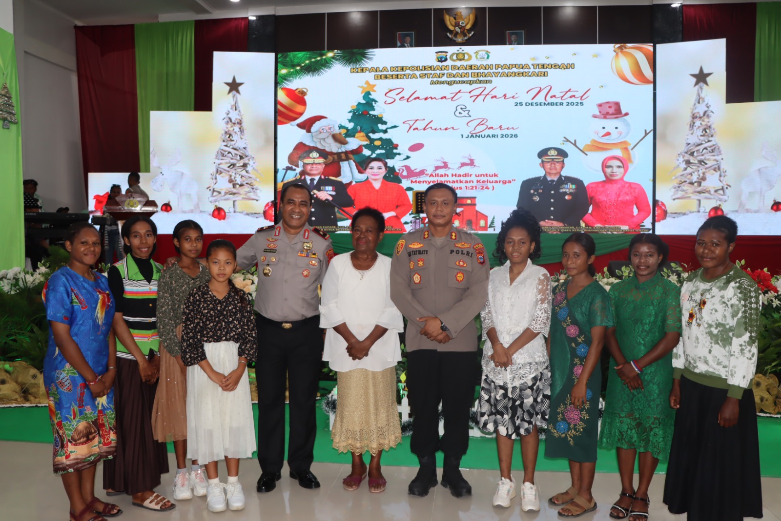 Polda Papua Tengah dan Polres Nabire Laksanakan Perayaan Natal Oikumene Tahun 2025