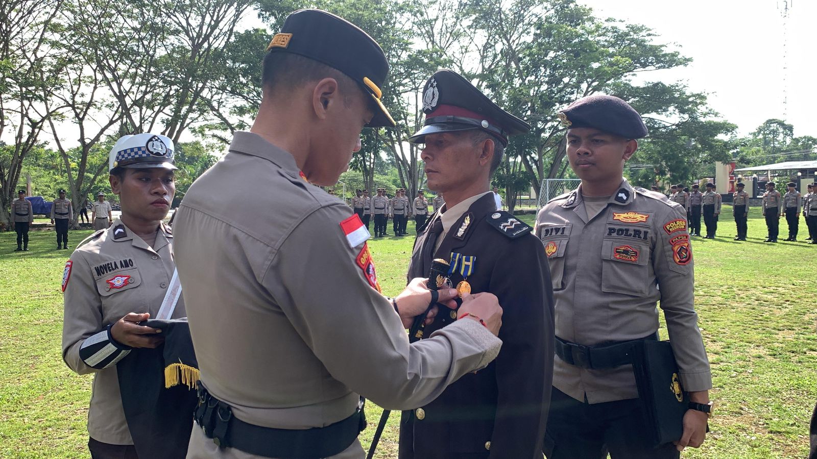 Polres Keerom Gelar Upacara Hari Kesadaran Nasional dan Penyerahan Tanda Kehormatan Pengabdian Presiden RI