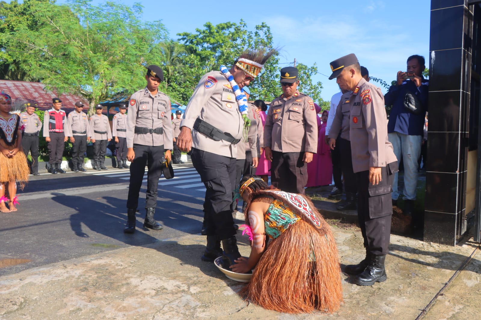 Kapolres Supiori yang Baru Resmi Disambut Di Mapolres Supiori