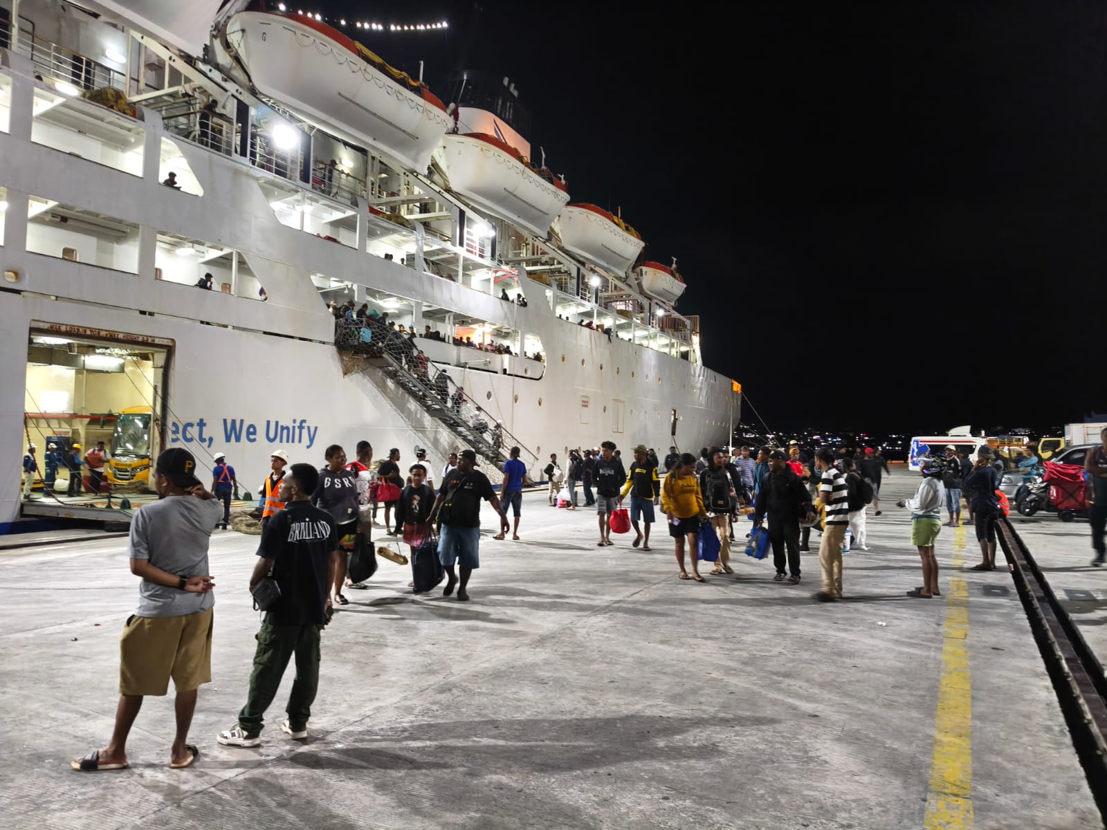 ‎Penumpang Kapal Meninggal Akibatkan Ricuh di Pelabuhan, Polisi Amankan Tiga Terduga Pelaku