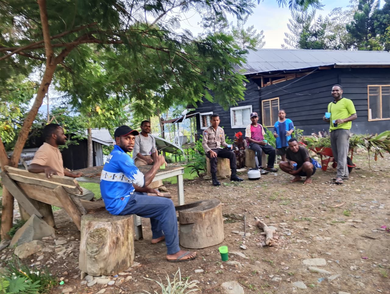 Melalui Door To Door System (DDS), Sat Binmas Polri Hadirkan Rasa Aman di Tengah Masyarakat