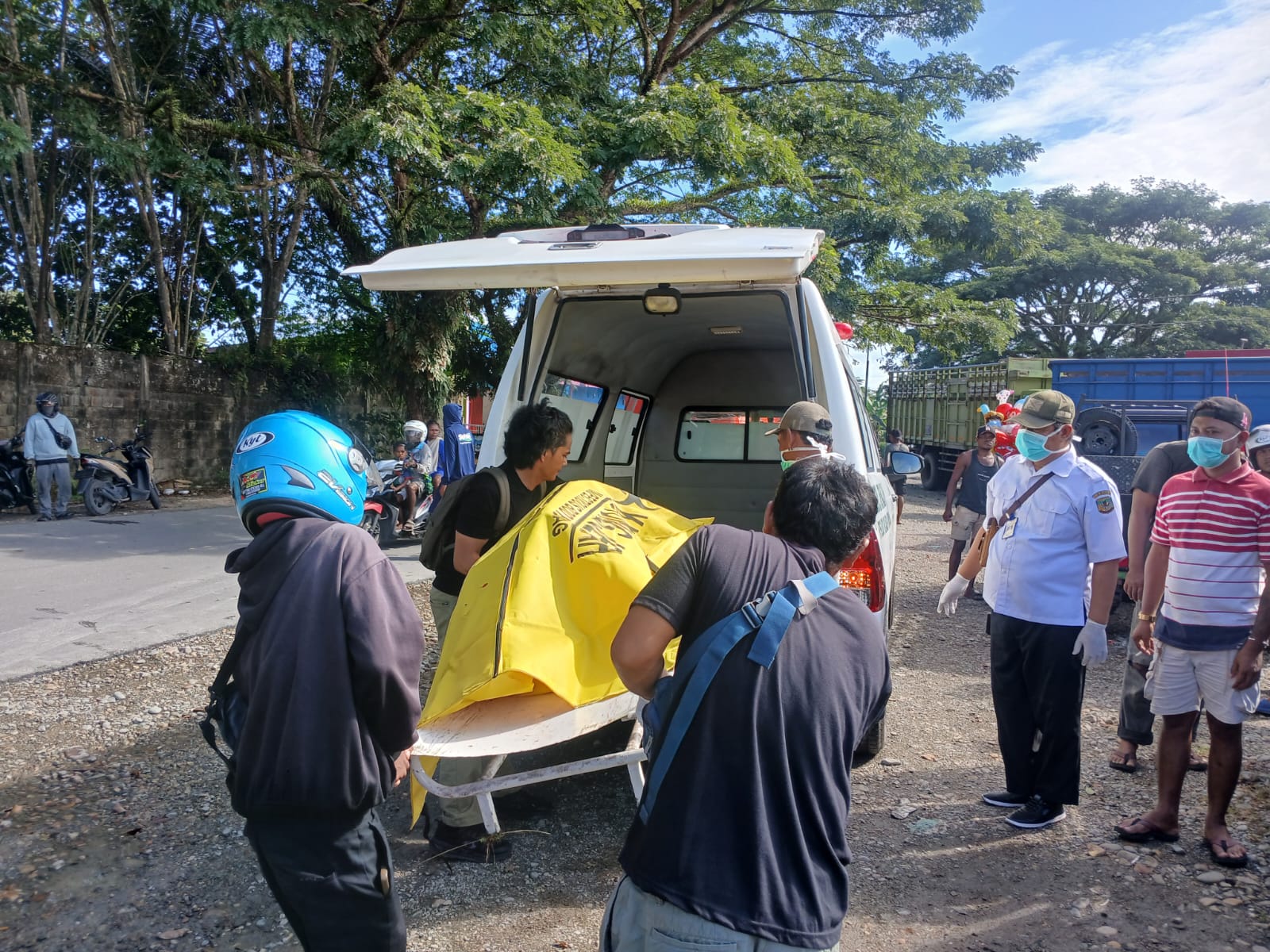 Penemuan Mayat Di Dalam Kendaraan Pick Up Di Jalan Poros Pomako.