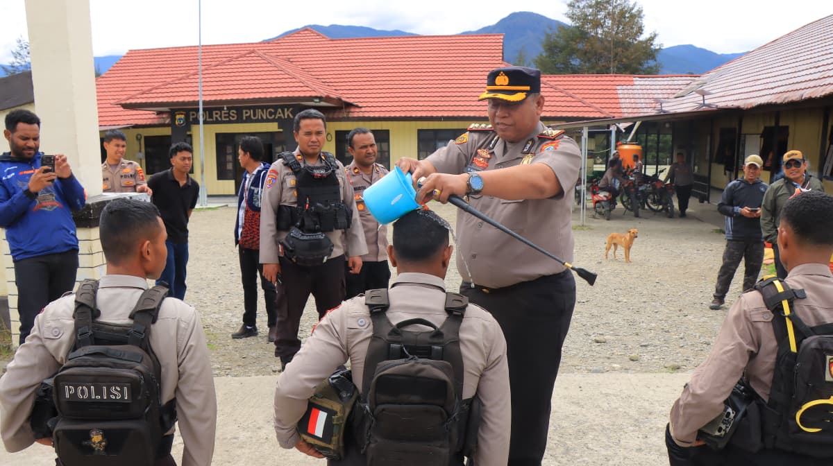 Polres Puncak Terima Lima Bintara Remaja Angkatan 53