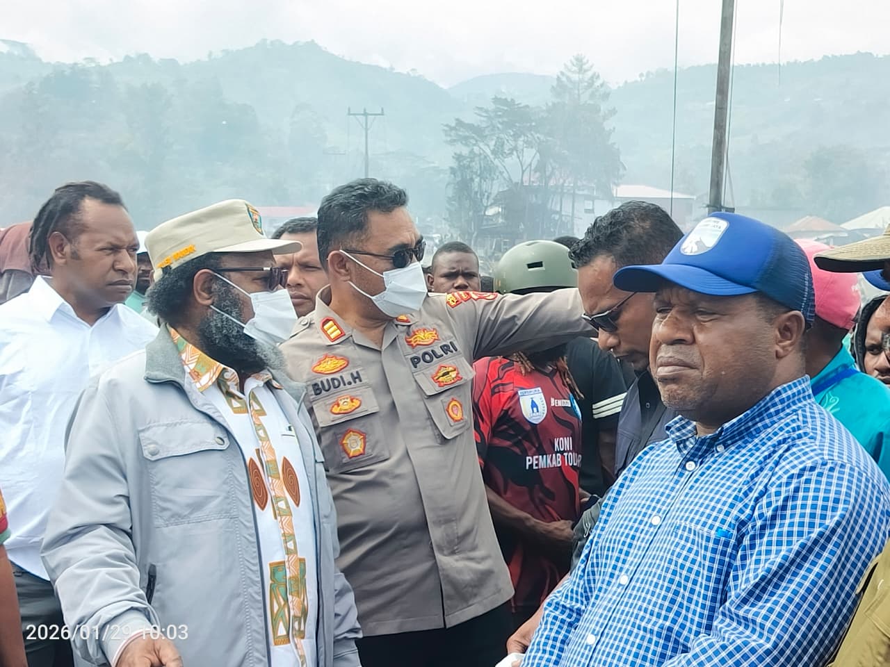 Wakapolres Tolikara Dampingi Bupati Tinjau Lokasi Kebakaran Giling Batu–Kogome Karubaga