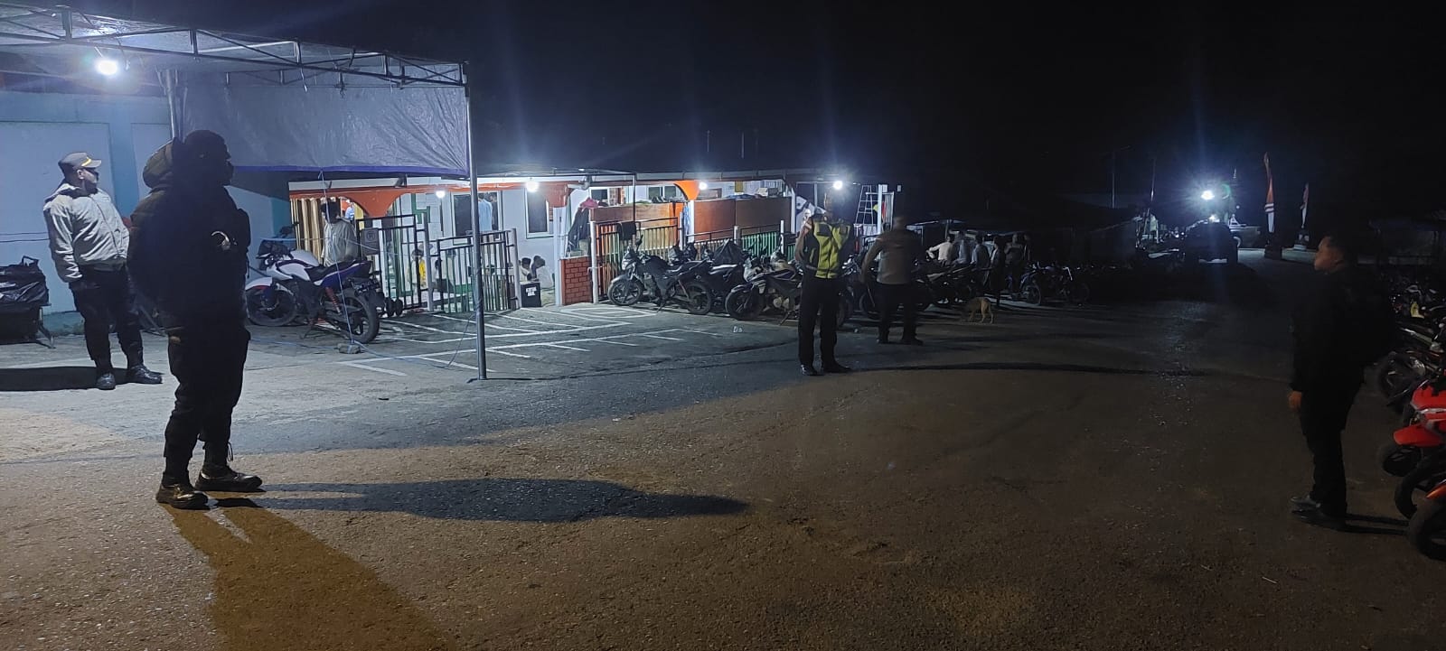 180 Jamaah Distrik Karubaga Khusyuk Beribadah di Hari Ke-5, Polres Tolikara Amankan Pelaksanaan Sholat Tarawih Hingga Selesai