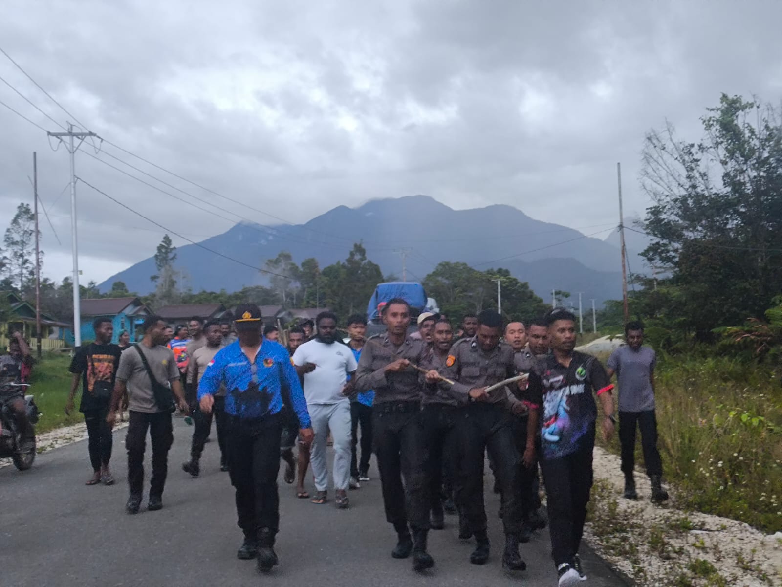 Delapan Bintara Remaja 53 Tiba di Hologayam, Disambut Polres Mamberamo Tengah