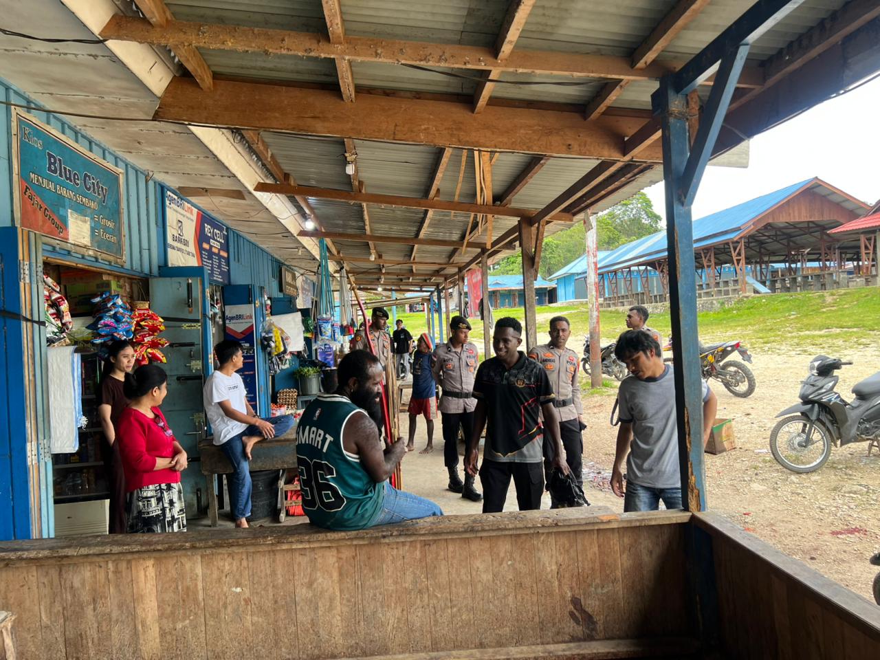 Hadir di Tengah Masyarakat, Polres Mamberamo Tengah Gelar Patroli Rutin